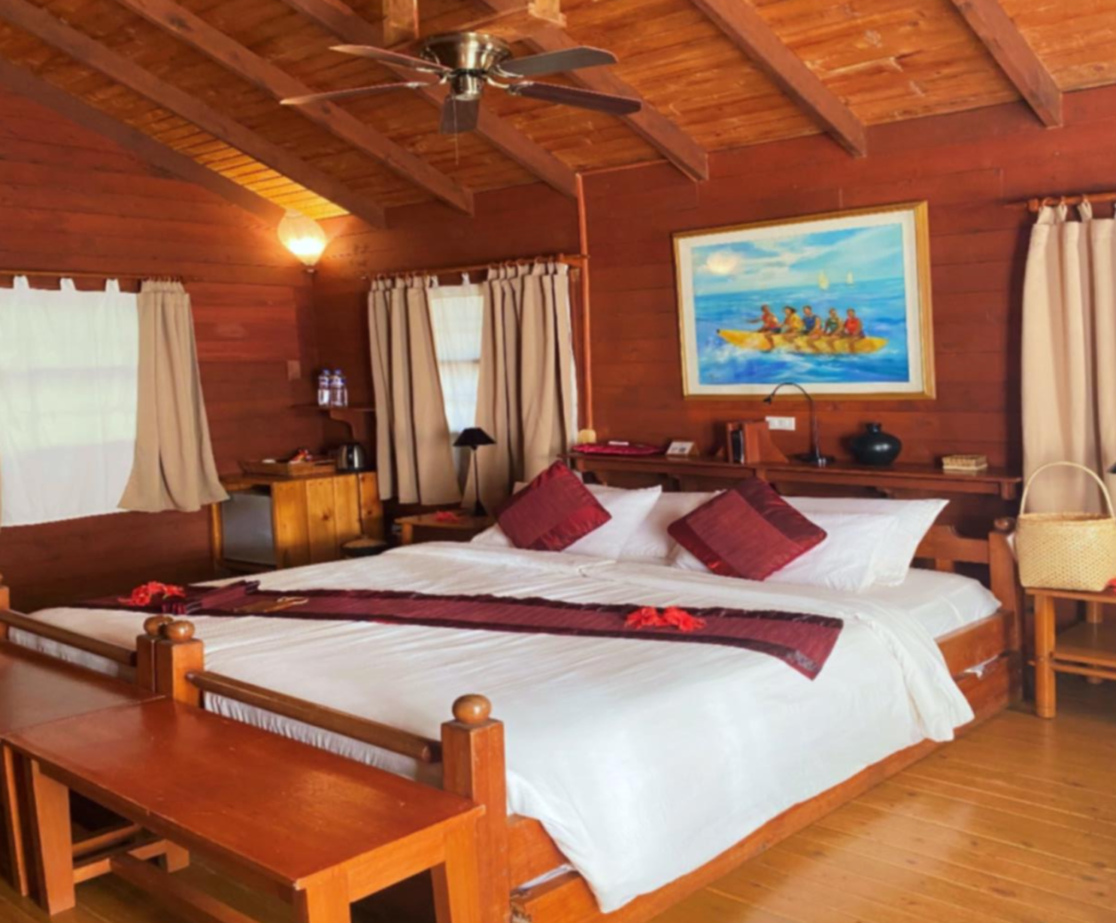 Premier Cedar Cabana double room Rio Y Mar