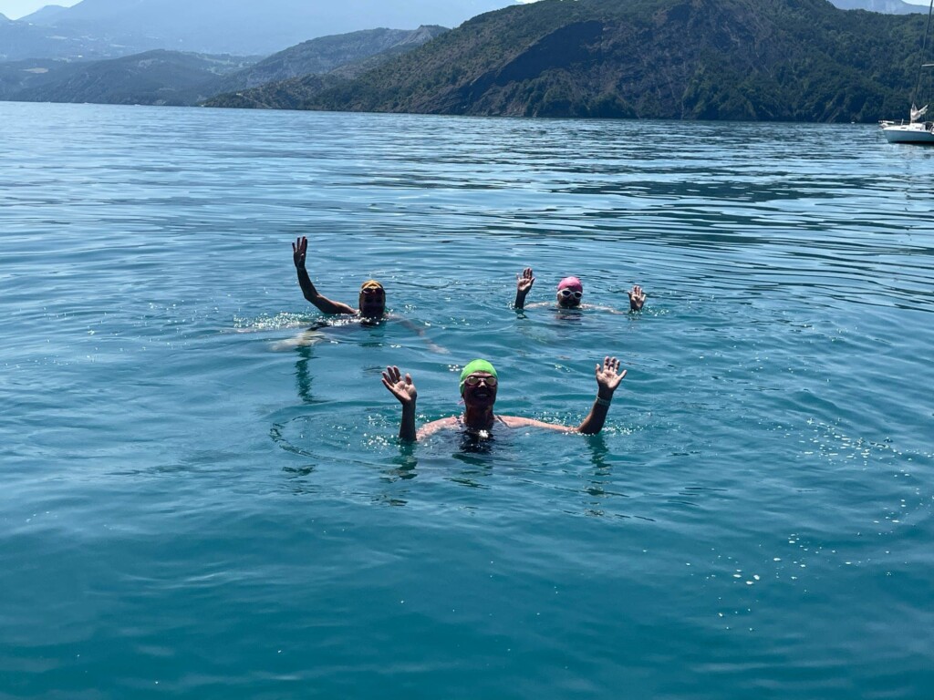 Happy swimmers in lake Serre Pancon
